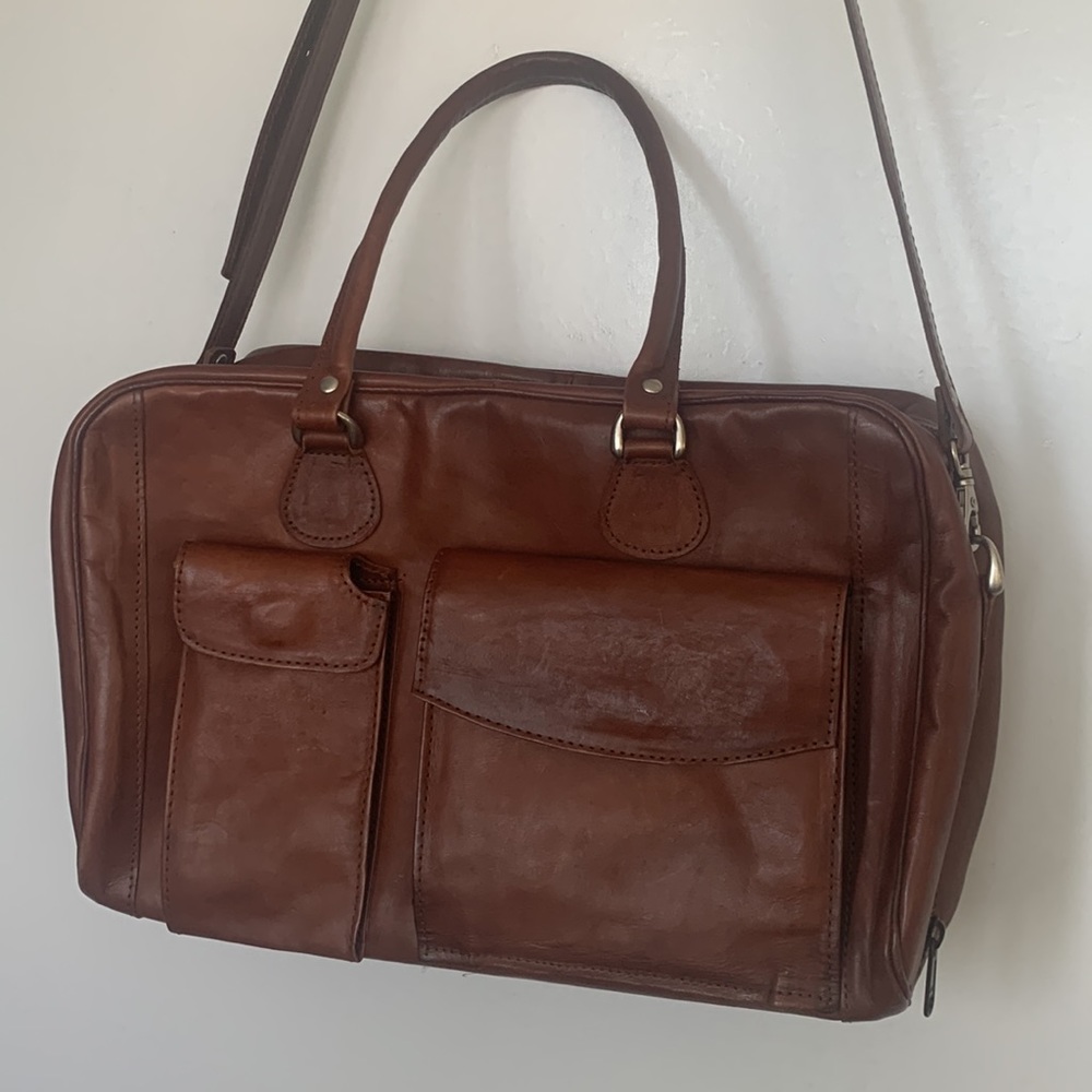 Leaders in leather bag brown size medium